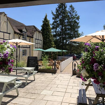 The New Inn Heckfield Экстерьер фото